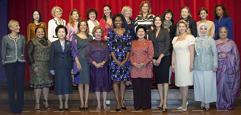 This photo is about First Lady Michelle Obama and the spouses of the G20 leaders pose